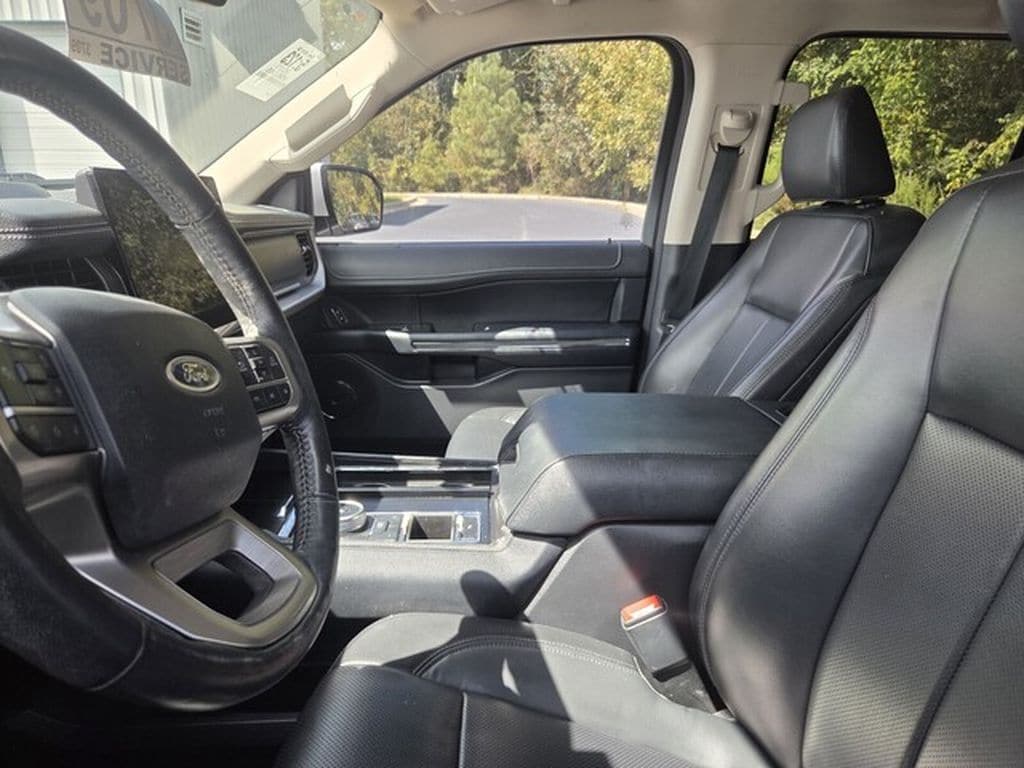 Used 2023 Ford Expedition Max XLT