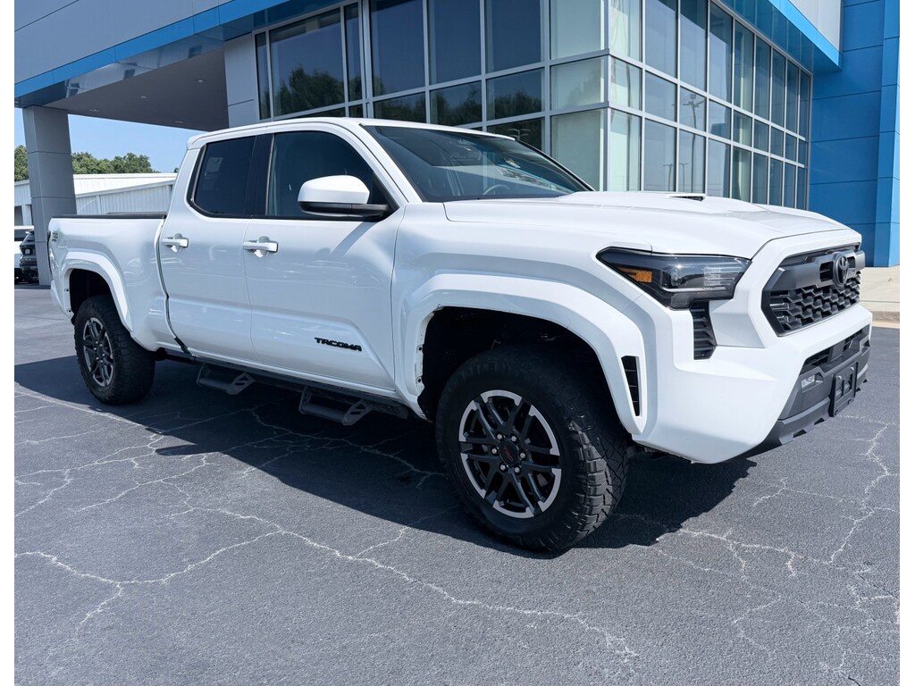 Used 2025 Toyota Tacoma 4WD SR