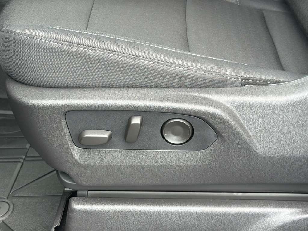 2026 Chevrolet Silverado 1500 Custom - Photo 21