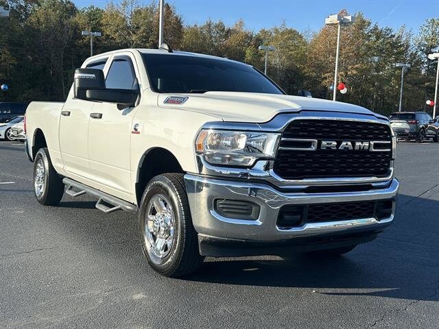 2023 Ram 2500 Tradesman photo 4