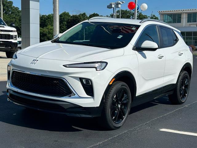 2024 Buick Encore GX Sport Touring's photo