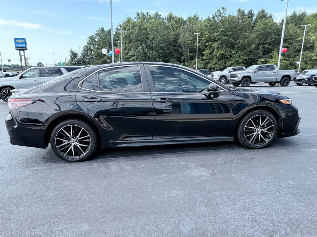 Used 2023 Toyota Camry SE