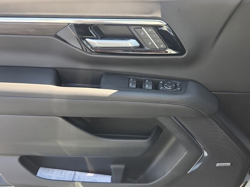 2027 Chevrolet Tahoe LT - Photo 31