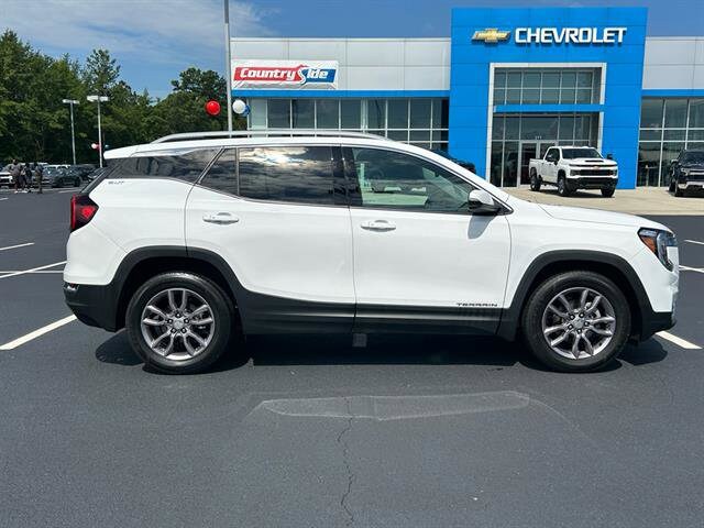 2023 Gmc Terrain SLT photo 2