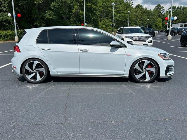 2019 Volkswagen Golf GTI S photo 2