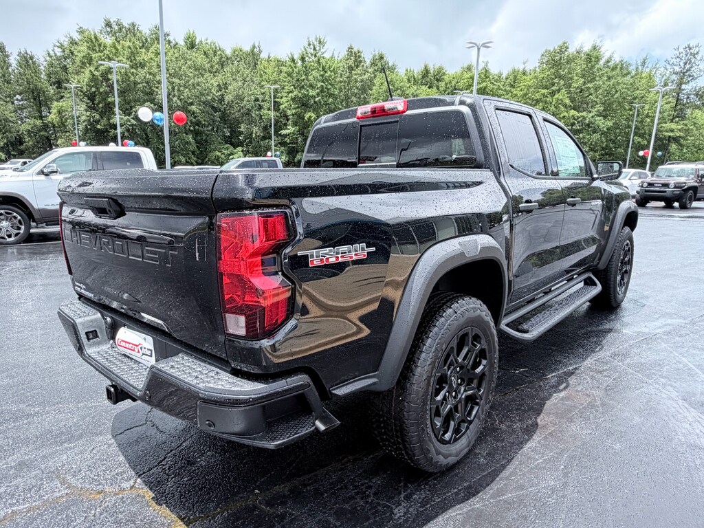 2026 Chevrolet Colorado Trail Boss - Photo 6