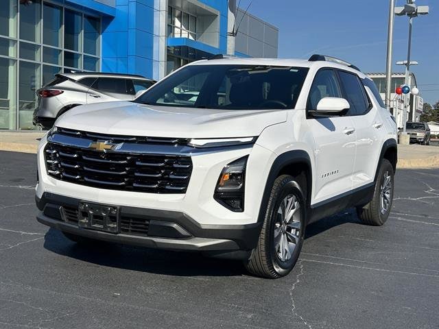 2025 Chevrolet Equinox LT's photo