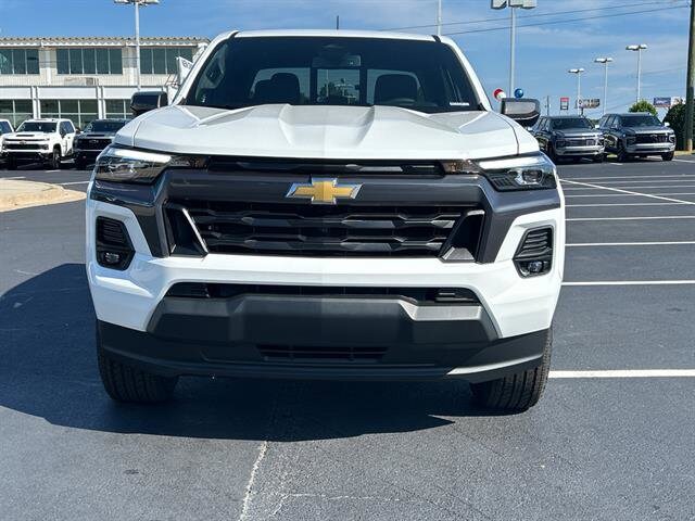 2026 Chevrolet Colorado LT photo 2