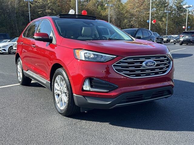 2024 Ford Edge Titanium photo 3
