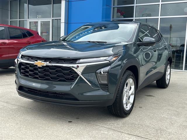 2026 Chevrolet Trax LS's photo