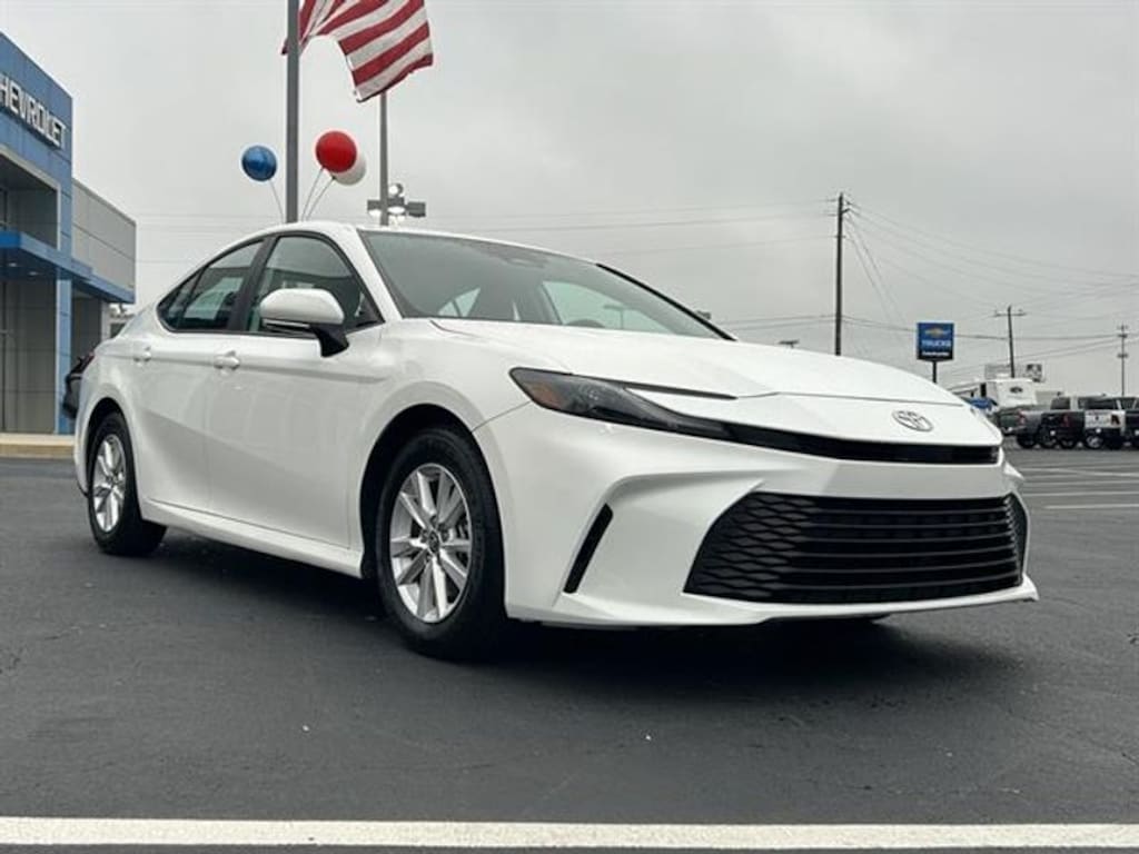 Used 2025 Toyota Camry LE