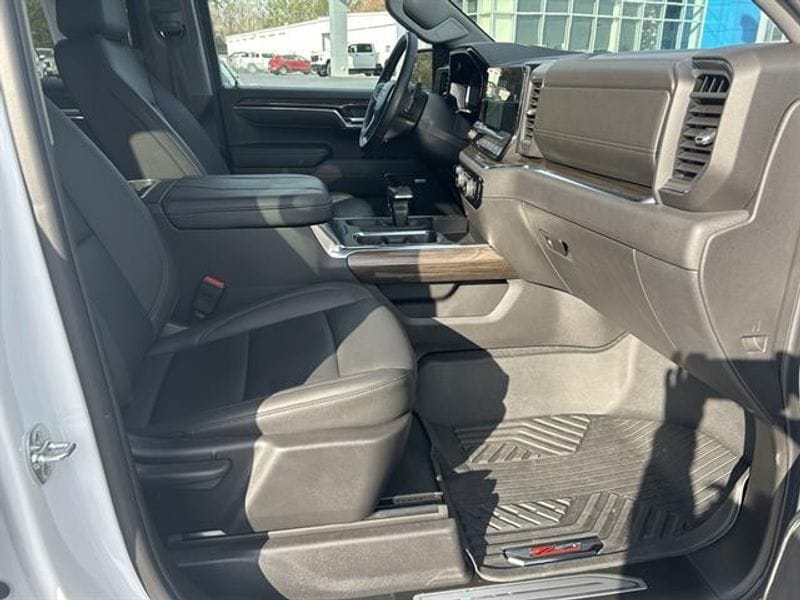 2025 Chevrolet Silverado 1500 LT Trail Boss - Photo 25