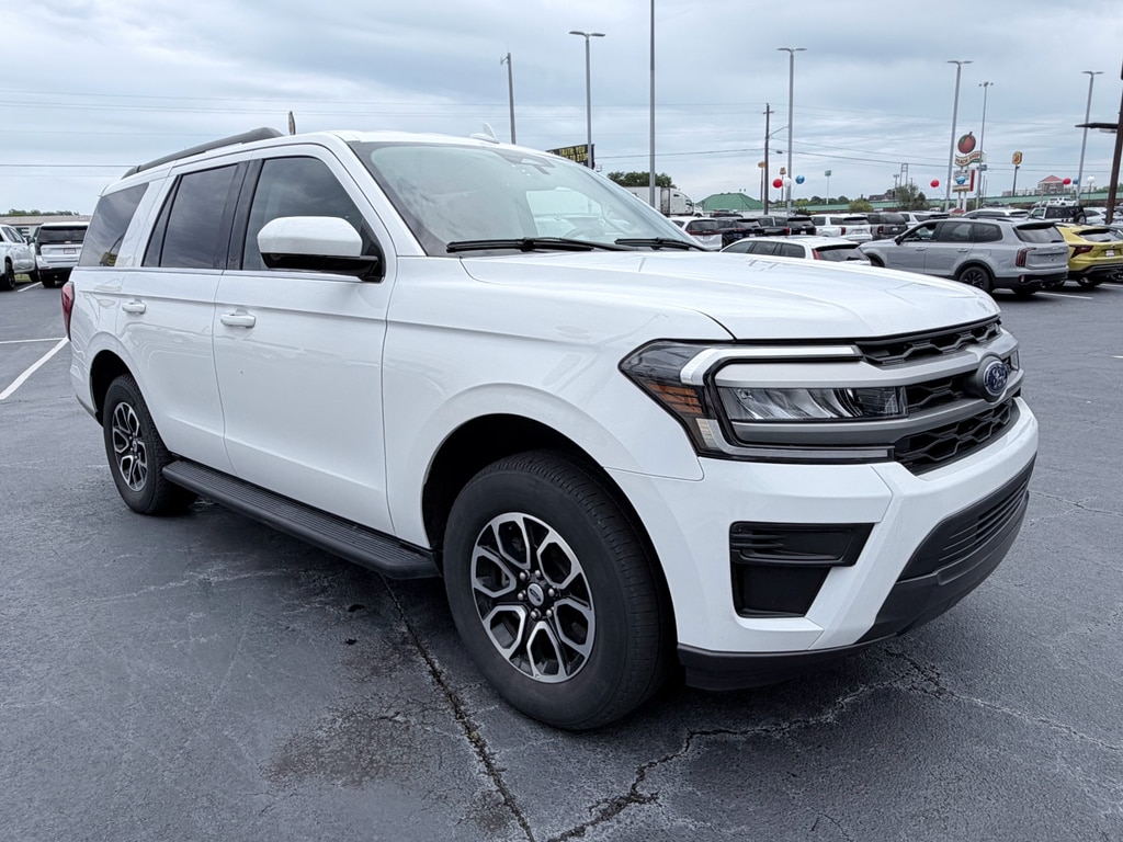 Used 2024 Ford Expedition XLT