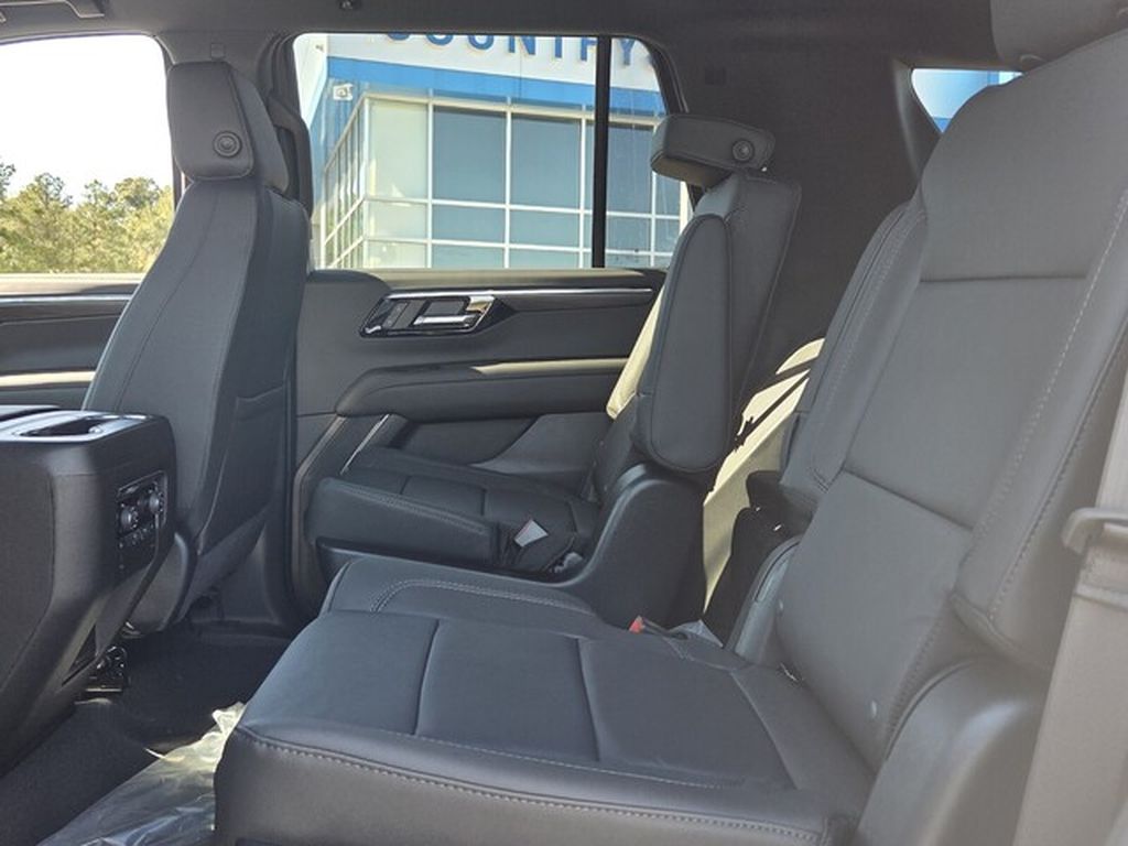 2027 Chevrolet Tahoe LT - Photo 10