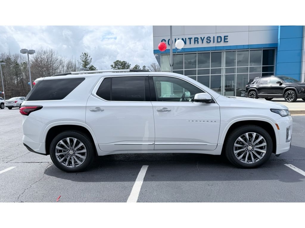 Used 2023 Chevrolet Traverse Premier SUV