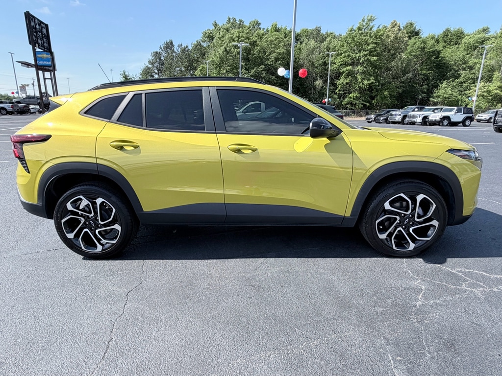 Used 2024 Chevrolet Trax 2RS SUV