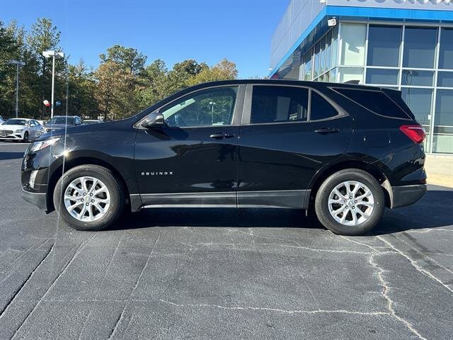 2020 Chevrolet Equinox LS photo 2