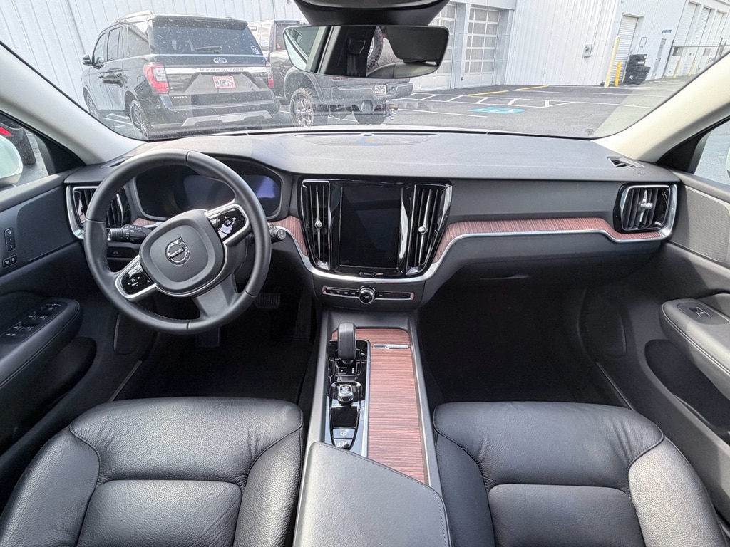 2025 Volvo V60 Cross Country Plus - Photo 19