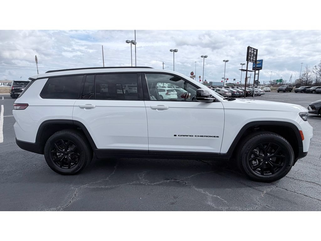Used 2024 Jeep Grand Cherokee L Altitude