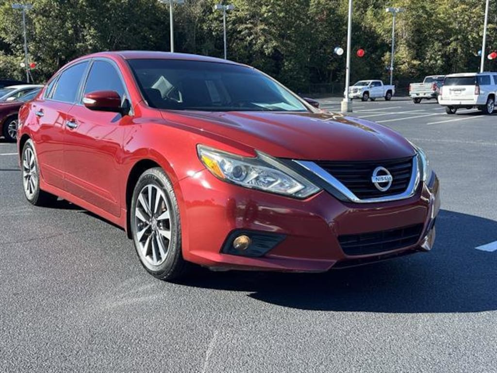 Used 2017 Nissan Altima 2.5 SV