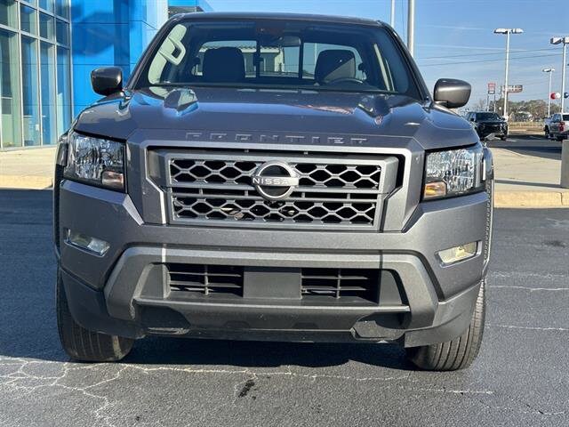 2023 Nissan Frontier SV photo 2
