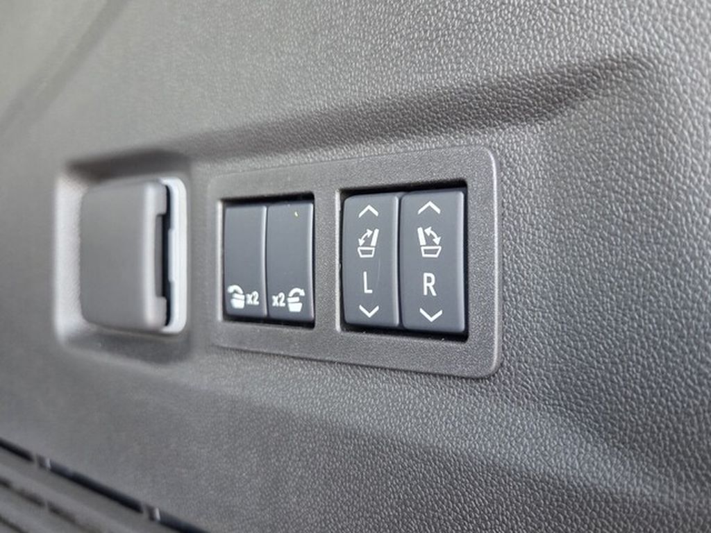 2027 Chevrolet Tahoe LT - Photo 14