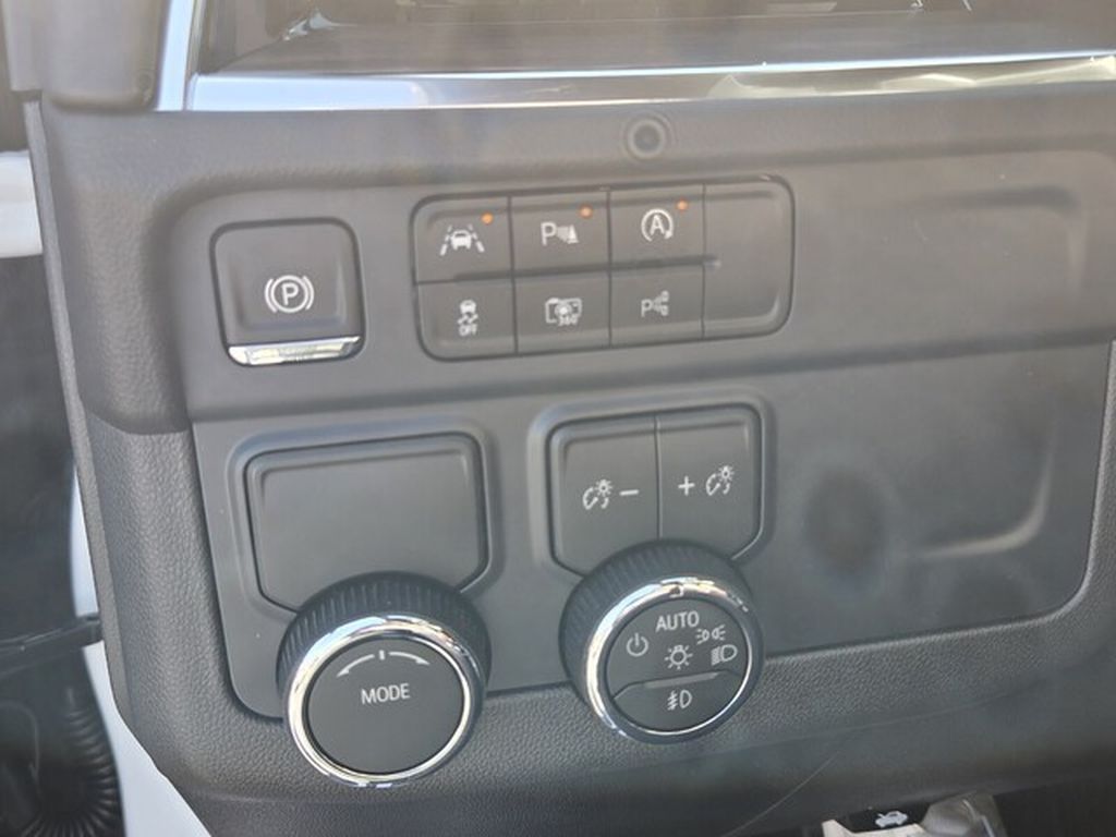 2027 Chevrolet Tahoe LT - Photo 30