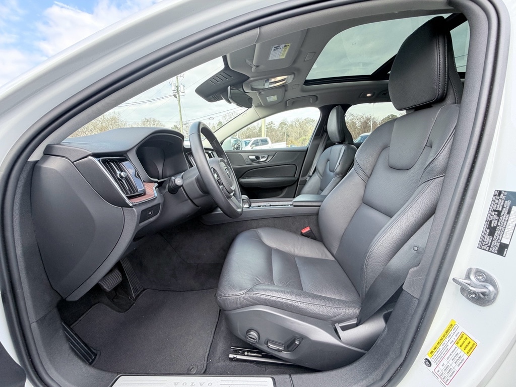 2025 Volvo V60 Cross Country Plus - Photo 20