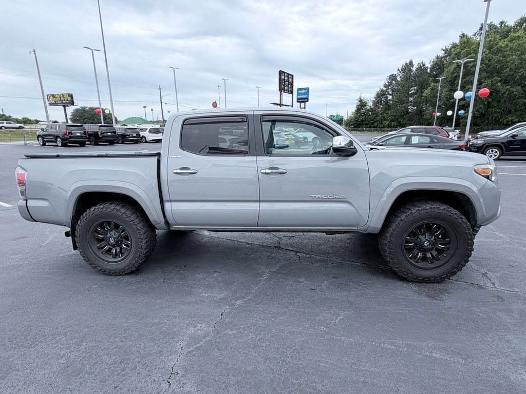 Used 2018 Toyota Tacoma SR