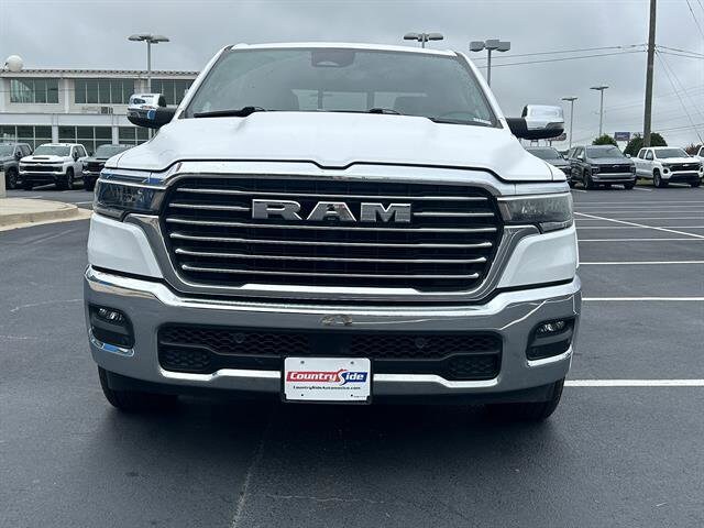 2025 Ram 1500 Laramie photo 3