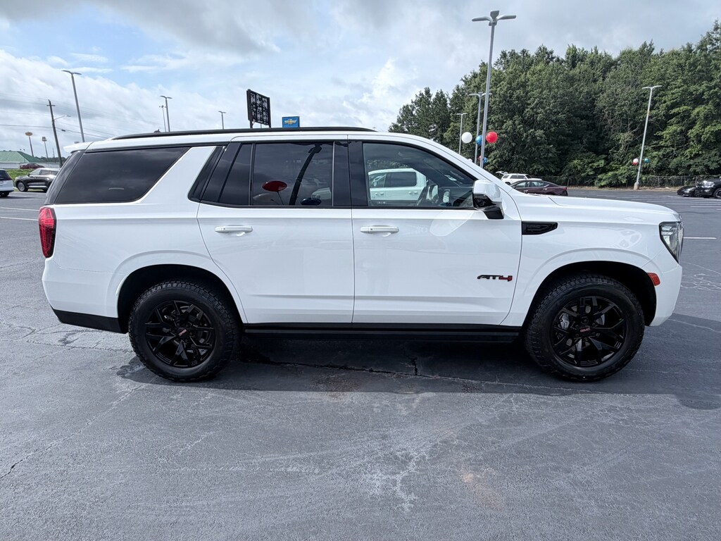 Used 2022 GMC Yukon AT4 SUV