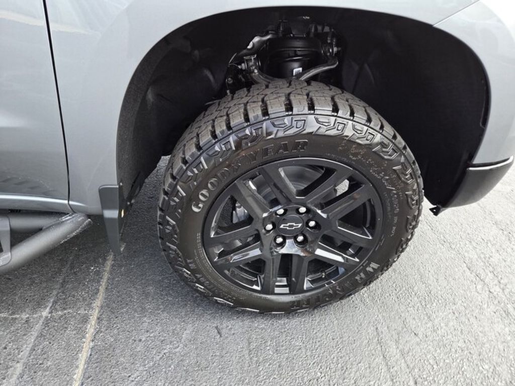 2026 Chevrolet Silverado 1500 Custom Trail Boss - Photo 8