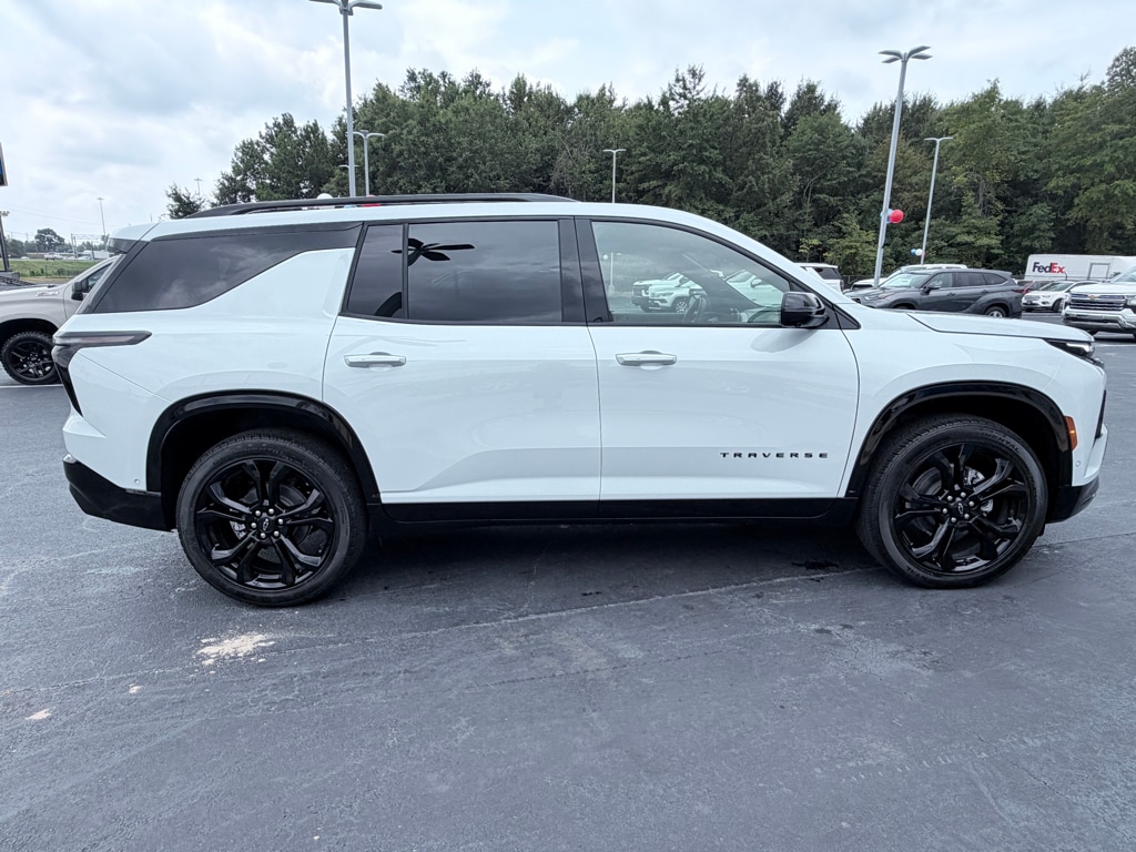 New 2027 Chevrolet Traverse RS SUV