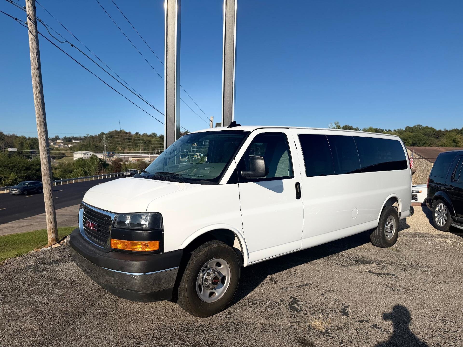 2025 GMC Savana LT 3500 RWD