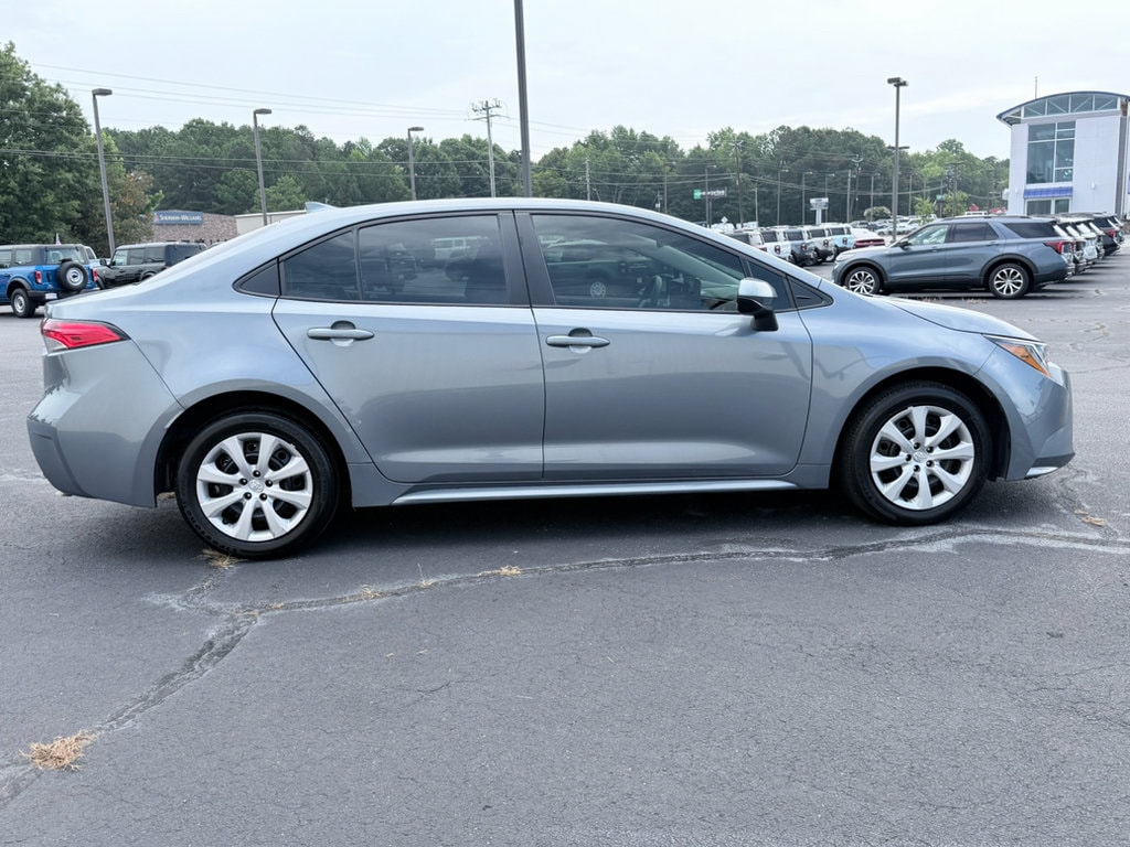 Used 2024 Toyota Corolla LE LE CVT
