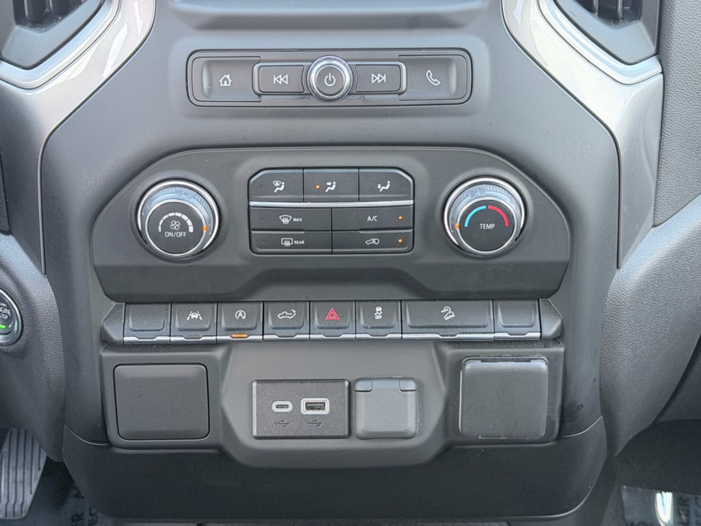 2024 Chevrolet Silverado 1500 Custom - Photo 16
