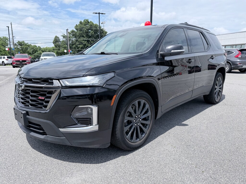 Used 2023 Chevrolet Traverse RS SUV