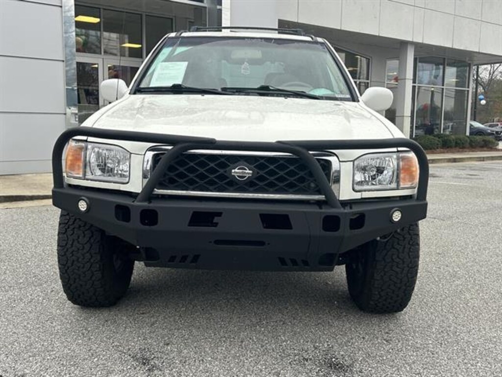 Used 2004 Nissan Pathfinder LE Platinum SUV