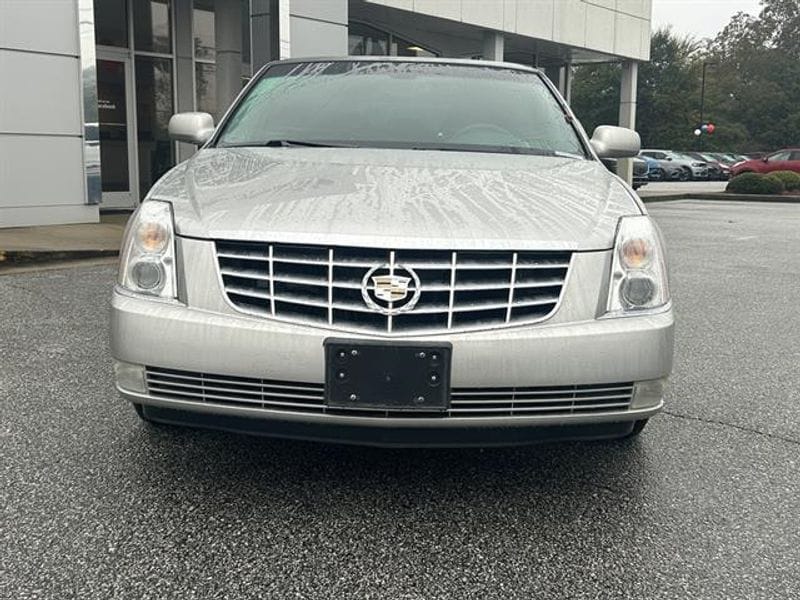 2008 Cadillac DTS Livery - Photo 2