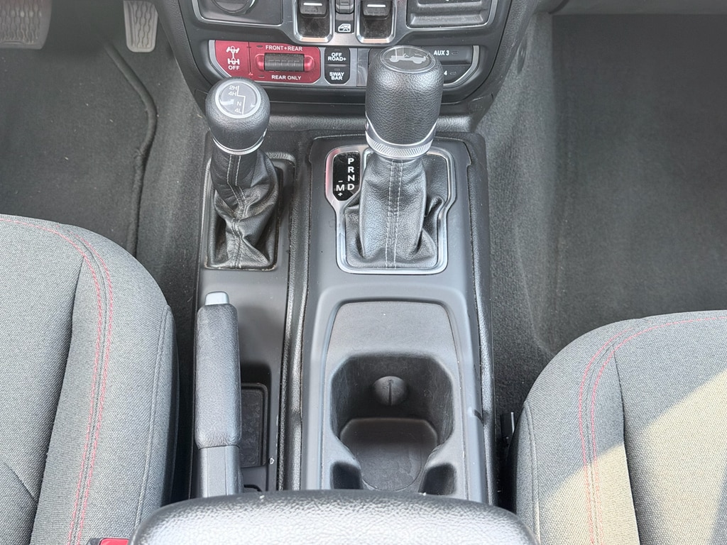2025 Jeep Wrangler 4-Door Rubicon - Photo 18
