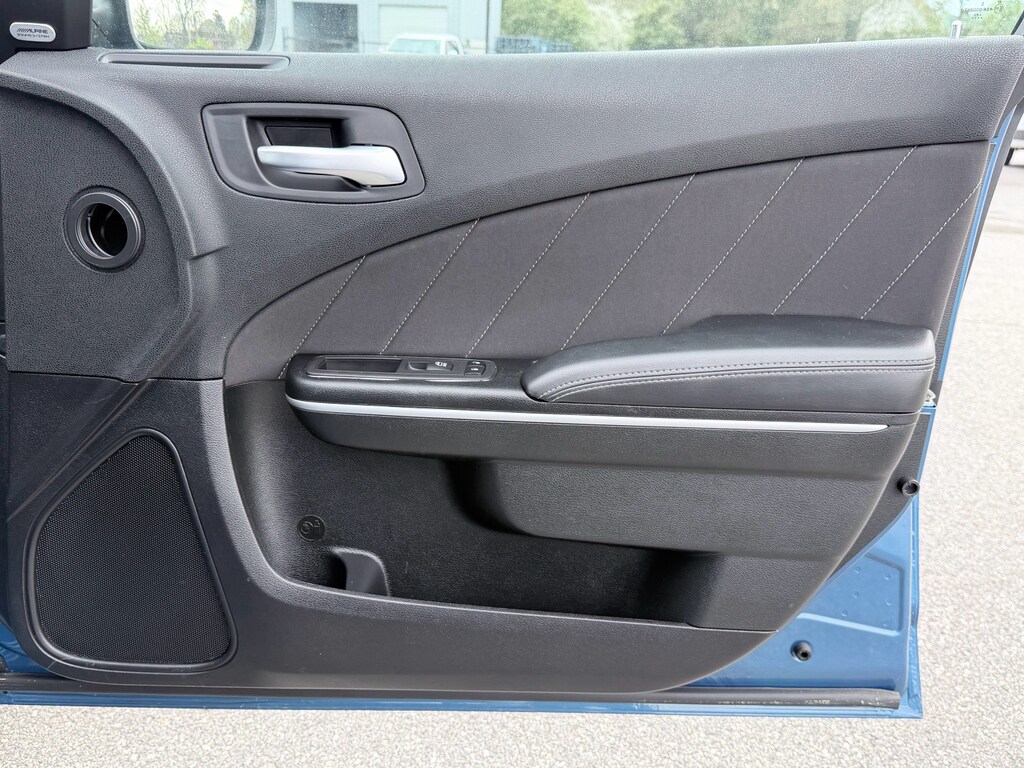 2023 Dodge Charger SXT - Photo 23