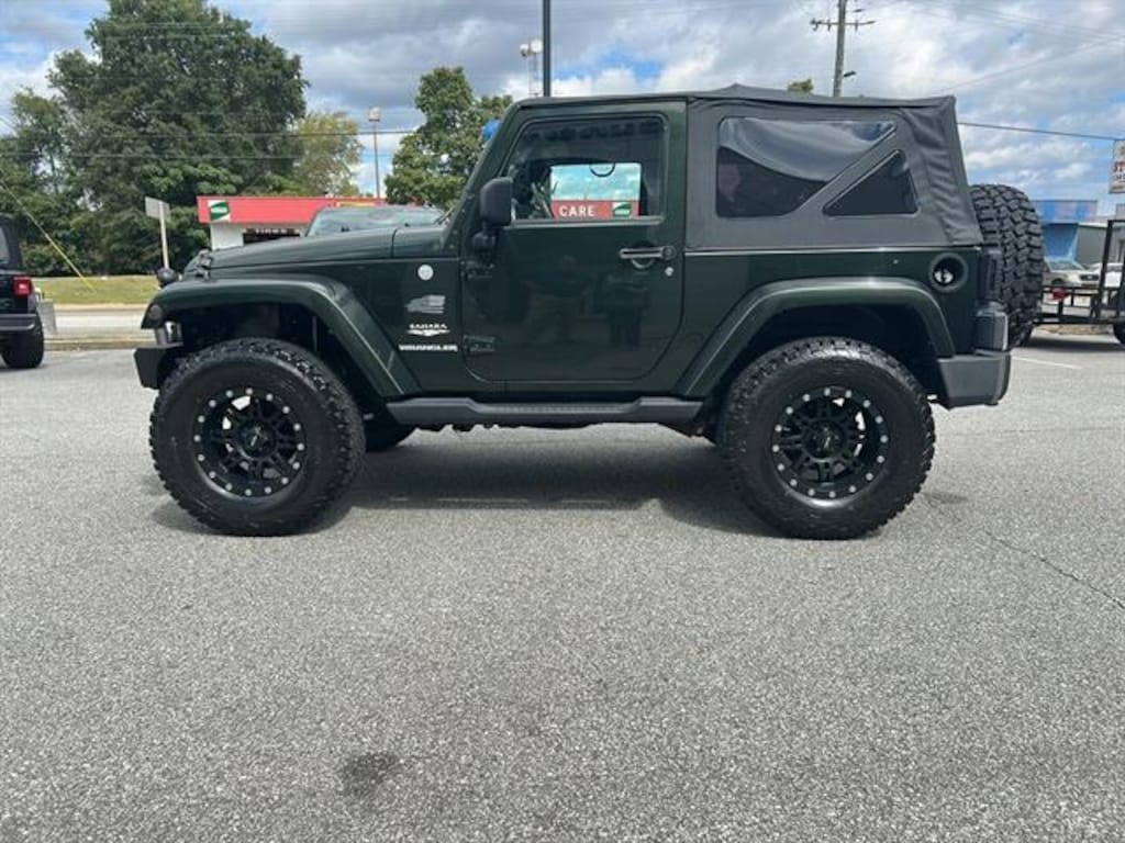 Used 2010 Jeep Wrangler Sahara SUV