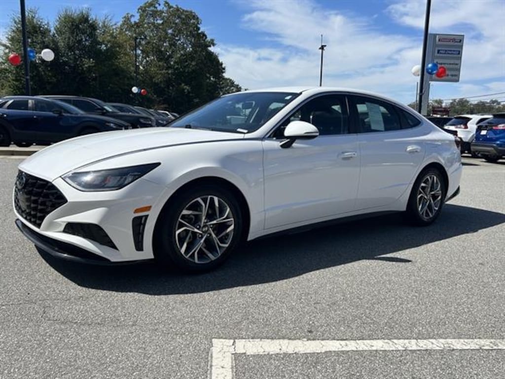 Used 2023 Hyundai Sonata SEL Sedan
