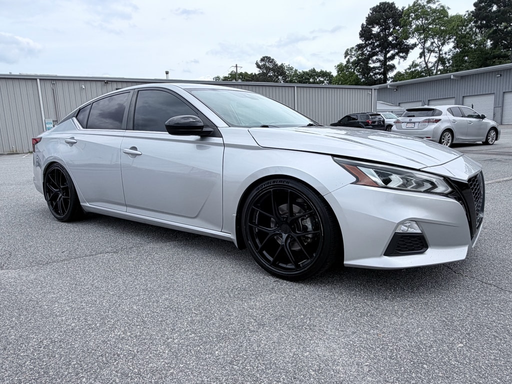Used 2022 Nissan Altima 2.5 SR Sedan