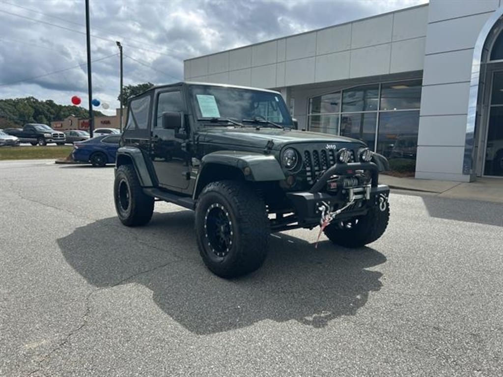 Used 2010 Jeep Wrangler Sahara SUV