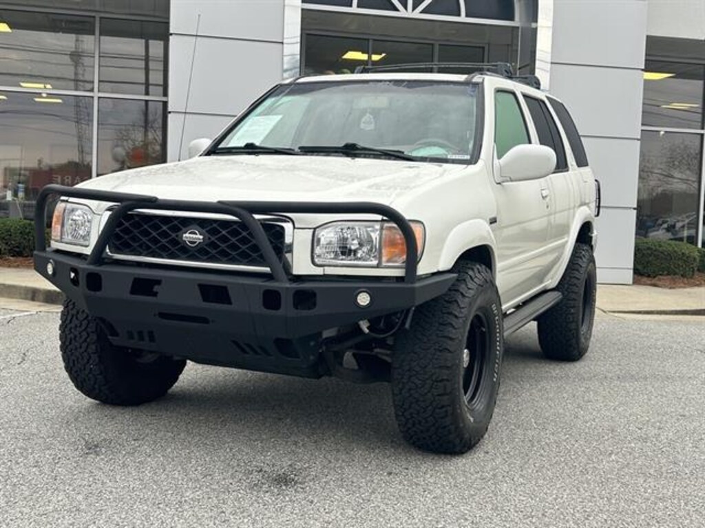 Used 2004 Nissan Pathfinder LE Platinum SUV
