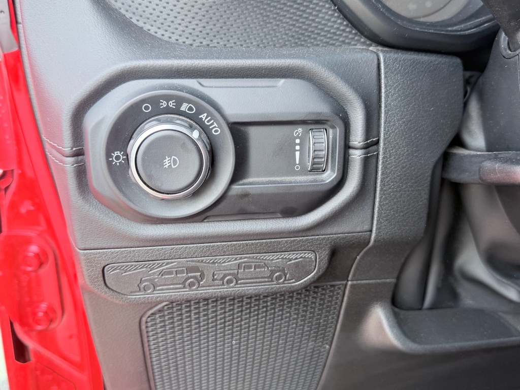 2025 Jeep Wrangler 4-Door Rubicon - Photo 12