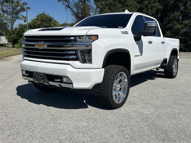 2020 Chevrolet Silverado 2500HD High Country photo 3