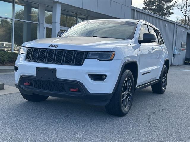 2017 Jeep Grand Cherokee Trailhawk's photo