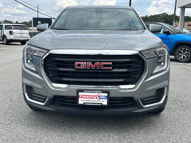 2024 Gmc Terrain SLE photo 2